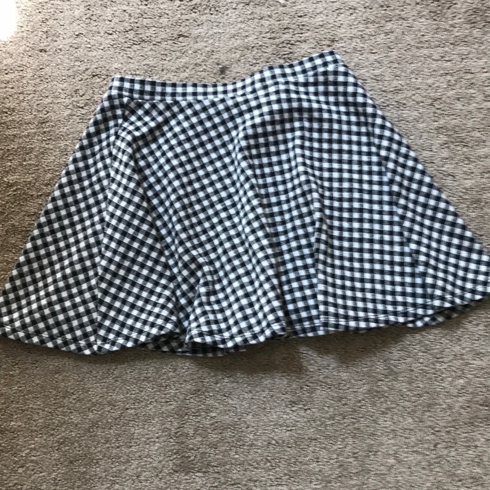 Skirt so comfy and very cute